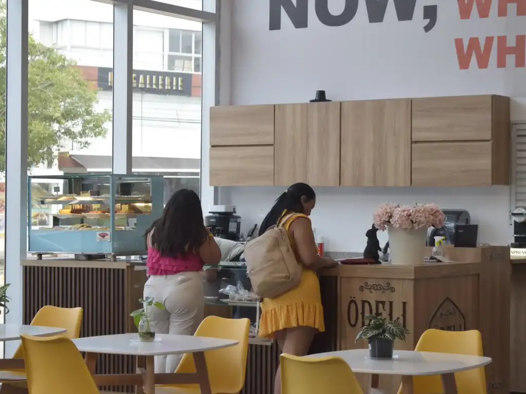 Atención en Cafetería